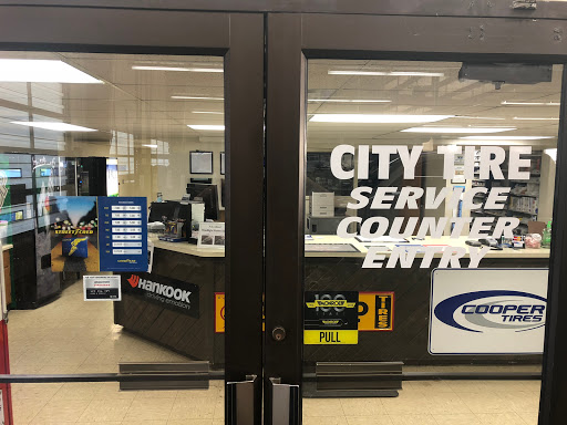 Used Car Dealer «Egolf Hendersonville Used Cars Trucks and City Tire Service», reviews and photos, 1325 Spartanburg Hwy, Hendersonville, NC 28792, USA