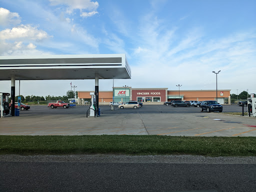 Grocery Store «Vinckier Foods», reviews and photos, 4545 Van Dyke Rd, Almont, MI 48003, USA