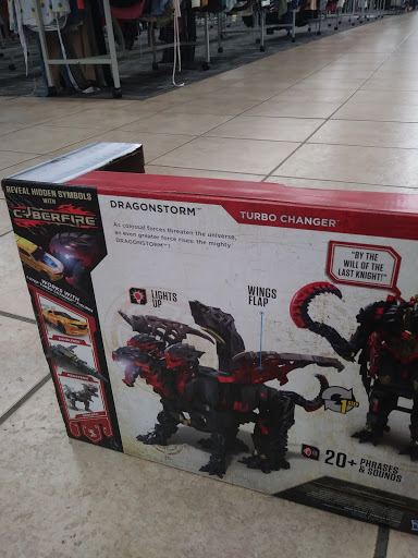 Shopping Mall «Townline Square Shopping Center», reviews and photos, 533 S Broad St, Meriden, CT 06450, USA