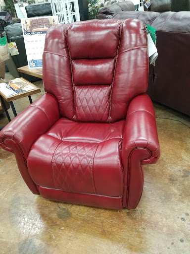 Furniture Store «Real Deals on Furniture», reviews and photos, 21 Cobb St, Jefferson, GA 30549, USA