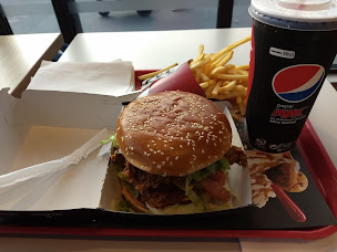 Photo n°75 de KFC Versailles à Versailles ()