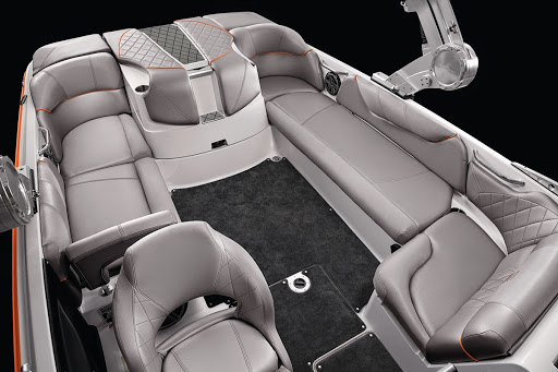 Boat Dealer «Norcal MasterCraft Discovery Bay Mall - Showroom / ProShop», reviews and photos, 1520 Discovery Bay Blvd #200, Discovery Bay, CA 94505, USA