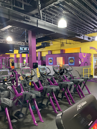 Gym «Planet Fitness», reviews and photos, 672 Brandon Ave SW, Roanoke, VA 24015, USA