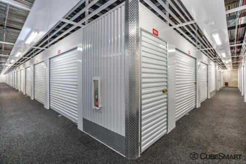 Self-Storage Facility «CubeSmart Self Storage», reviews and photos, 3725 Deerfield Rd, Riverwoods, IL 60015, USA