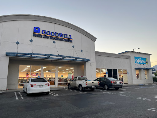 Store «Goodwill - Pasadena», reviews and photos, 183 N Altadena Dr, Pasadena, CA 91107, USA