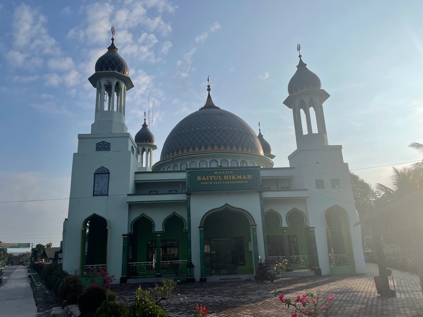Gambar Masjid Baitul Hikmah