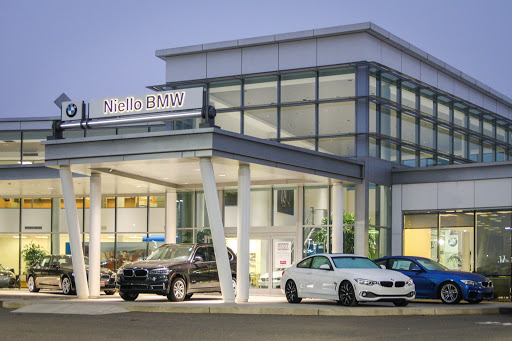 BMW Dealer «Niello BMW Elk Grove», reviews and photos, 8580 Laguna ...