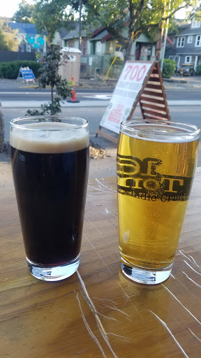 Beer Store «16 Tons Beer & Wine», reviews and photos, 265 E 13th Ave, Eugene, OR 97401, USA