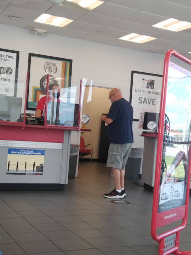 Tire Shop «Discount Tire Store - Orlando, FL», reviews and photos, 986 N Semoran Blvd, Orlando, FL 32807, USA