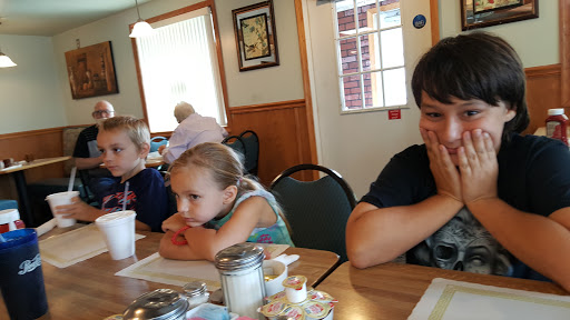 Restaurant «Coffee Cup», reviews and photos, 1512 Lafayette Ave, Terre Haute, IN 47804, USA