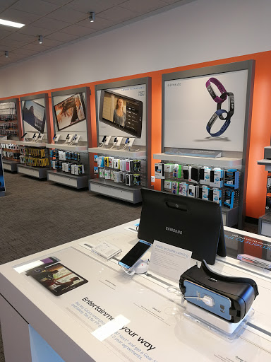 Cell Phone Store «AT&T Authorized Retailer», reviews and photos, 924 Cypress Pkwy, Kissimmee, FL 34759, USA