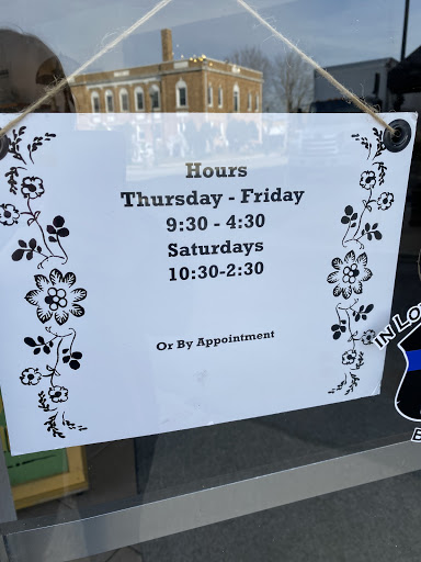 Antique Store «Centerville Marketplace», reviews and photos, 100 Church St, Centerville, TN 37033, USA