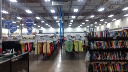 Donations Center «Pinnacle Peak Goodwill Retail Store & Donation Center», reviews and photos, 23425 N 39th Dr #101, Glendale, AZ 85310, USA