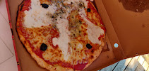 Pizza du Restaurant Les lauriers,anciennement la petite bouffe à Vallon-Pont-d'Arc - n°7