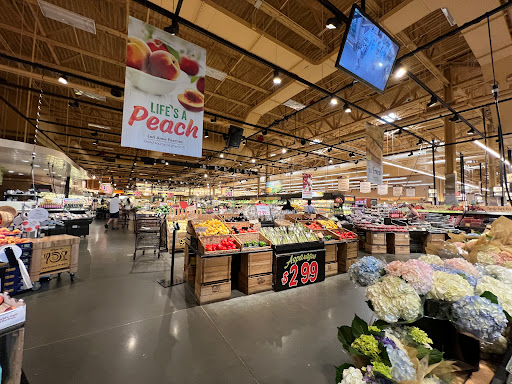 Supermarket «Wegmans», reviews and photos, 169 University Ave, Westwood, MA 02090, USA