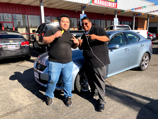 Used Car Dealer «Auto Maxx», reviews and photos, 5272 N Blackstone Ave, Fresno, CA 93710, USA