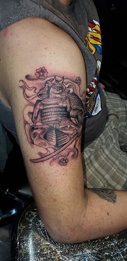 Tattoo Shop «Mafia Ink Tattoo Studio», reviews and photos, 8187 University Ave NE, Spring Lake Park, MN 55432, USA