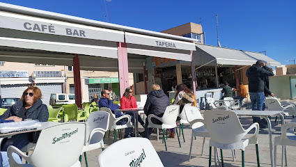 Café bar jardin - Av. de Murcia, 12, 30180 Bullas, Murcia, Spain