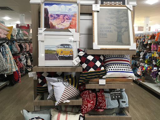 Department Store «HomeGoods», reviews and photos, 6000 Northgate Dr, San Rafael, CA 94903, USA