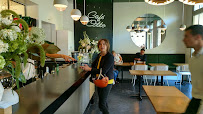Atmosphère du Restaurant Le Bal Café par Le RECHO à Paris - n°7