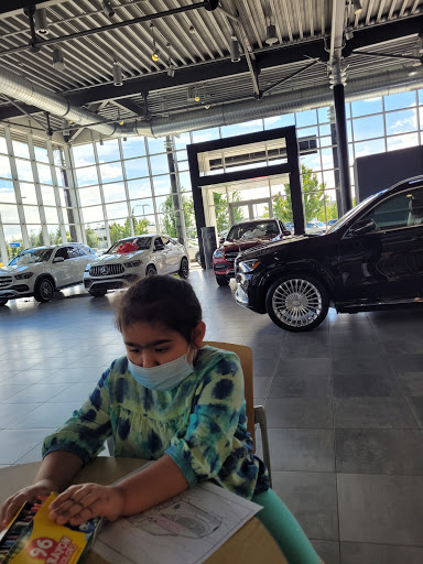 Mercedes Benz Dealer «Mercedes-Benz of Bellevue», reviews and photos, 11850 Bel-Red Rd, Bellevue, WA 98005, USA