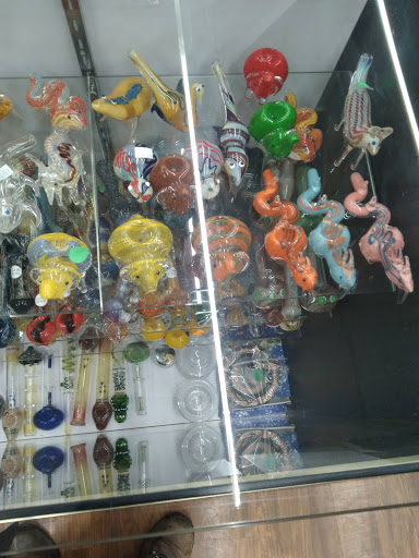 Vaporizer Store «TOBACCO WORLD», reviews and photos, 5102 E Washington St, Indianapolis, IN 46219, USA