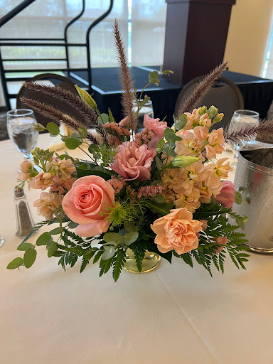 Angelas Florist and Gifts image