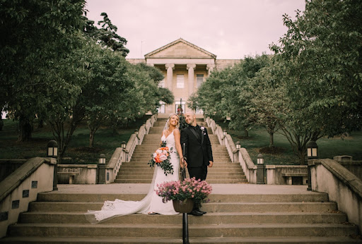 Bridal Shop «Dress Gallery Bridal & Prom Shop», reviews and photos, 1005 W Douglas Ave, Wichita, KS 67213, USA