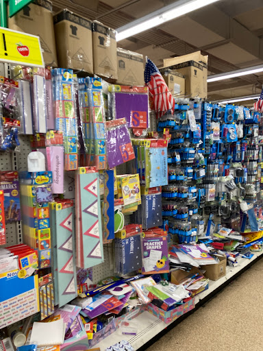 Dollar Store «Dollar Tree», reviews and photos, 148 Smith St, Perth Amboy, NJ 08861, USA