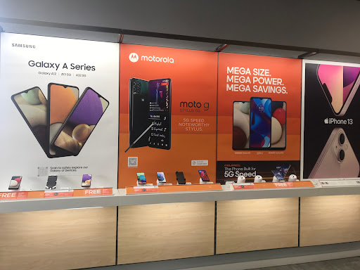 Cell Phone Store «Boost Mobile», reviews and photos, 10427 Pacific Ave S, Tacoma, WA 98444, USA