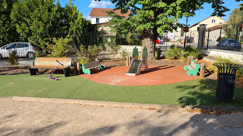 Aire de jeux des Tuileries à Genas