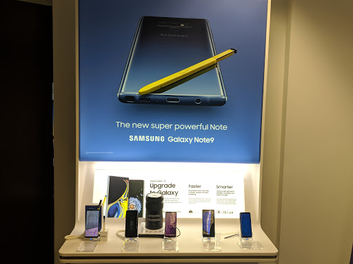 Cell Phone Store «Verizon Authorized Retailer, TCC», reviews and photos, 41 N Londonderry Square, Palmyra, PA 17078, USA