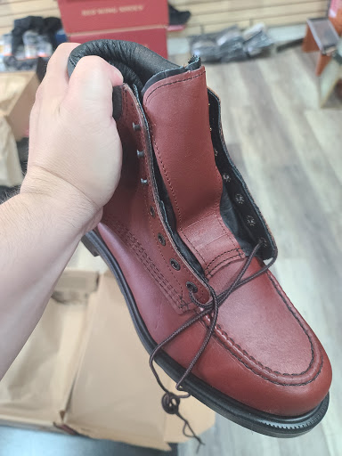 Work Clothes Store «Safety Footwear & Apparel», reviews and photos, 46950 Community Plaza #106-107, Sterling, VA 20164, USA