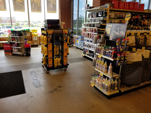 Auto Parts Store «Advance Auto Parts», reviews and photos, 340 Lake Marian Rd, Carpentersville, IL 60110, USA