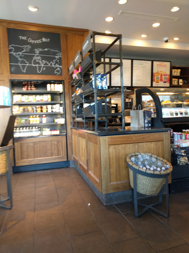 Coffee Shop «Starbucks», reviews and photos, 1 Parker Harding Plaza, Westport, CT 06880, USA