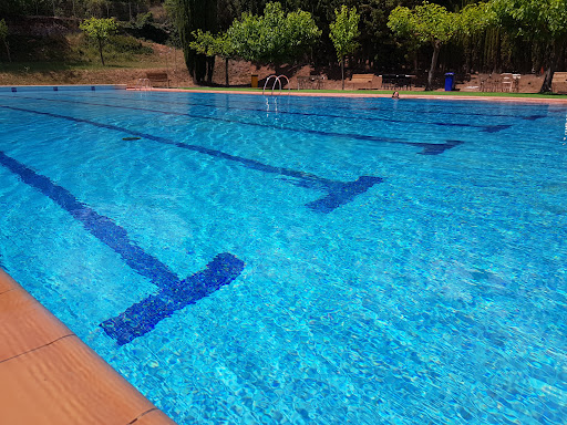 Piscina municipal de Pontons en Pontons, Barcelona