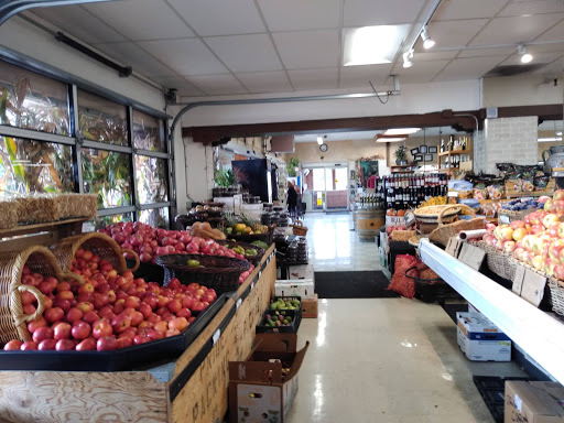 Grocery Store «Barbur World Foods», reviews and photos, 9845 SW Barbur Blvd, Portland, OR 97219, USA