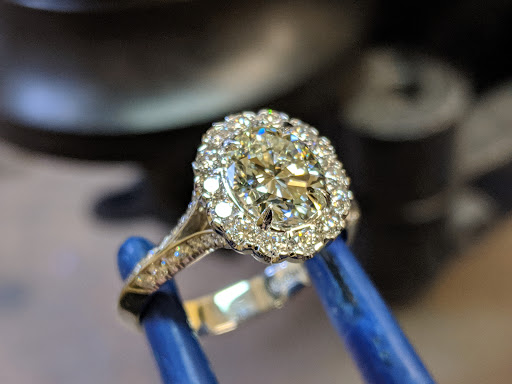 J. Mullins Jewelry and Gifts, 352 W Northfield Blvd, Murfreesboro, TN 37129, USA, 