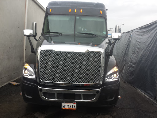 Truck topper supplier Costa Mesa
