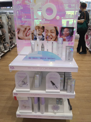 Hair Salon «Ulta Beauty», reviews and photos, 5481 Touhy Ave, Skokie, IL 60077, USA