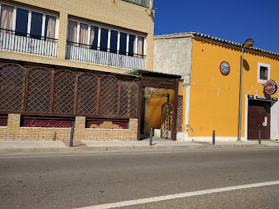 Tertulia - Calle Ramón y Cajal, SN, C. Mayor, 24, 50730 El Burgo de Ebro, Zaragoza, Spain