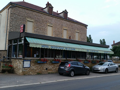 Hôtel Restaurant de la Gare à Saint-Gengoux-le-national