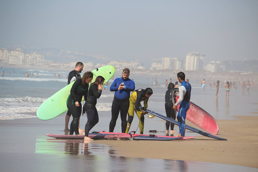 Lisbon Surf Center - Escola de Surf