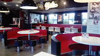 Atmosphère du Restaurant KFC Le Mans Saint-Saturnin - n°17