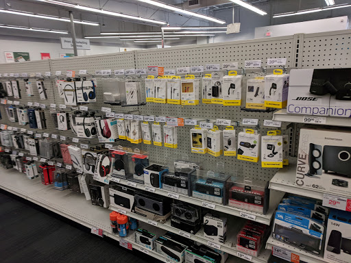 Office Supply Store «Staples», reviews and photos, 1104 W Broad St, Falls Church, VA 22046, USA