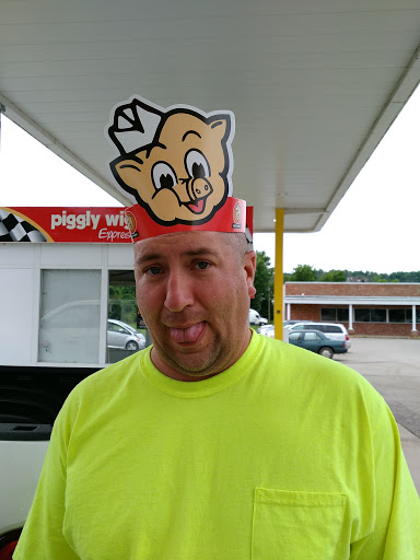 Grocery Store «Piggly Wiggly», reviews and photos, 101 Roosevelt Blvd, Eleanor, WV 25070, USA