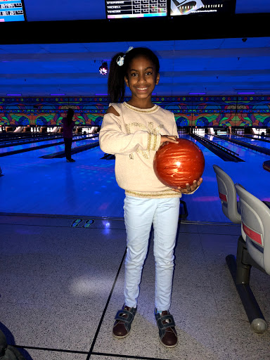 Bowling Alley «Brunswick Zone Turnersville Lanes», reviews and photos, 100 American Blvd, Turnersville, NJ 08012, USA