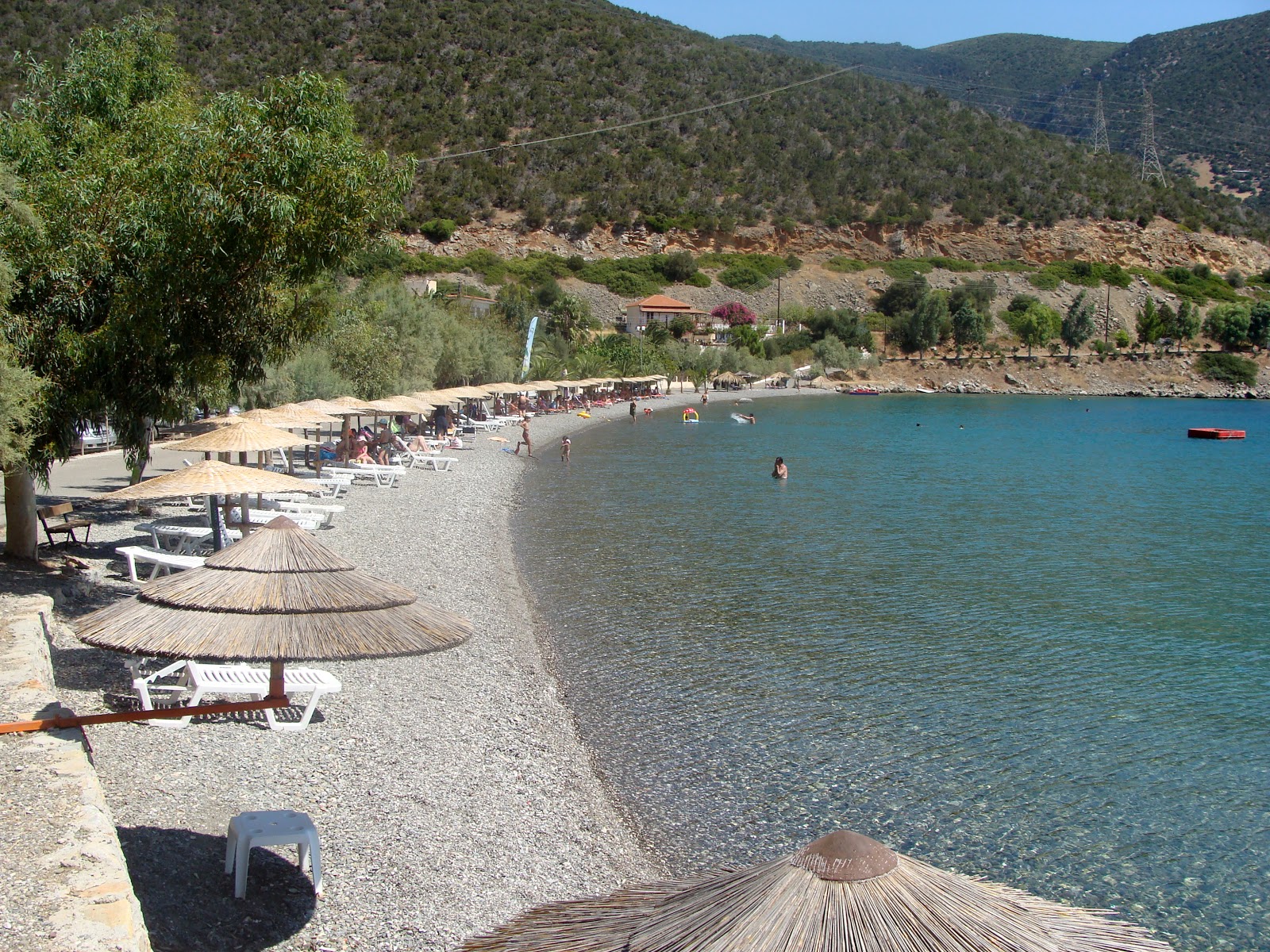 Foto af Agios Nikolaos beach faciliteter område