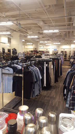 Department Store «Nordstrom Rack 12th Street», reviews and photos, 555 12th St NW c120, Washington, DC 20004, USA