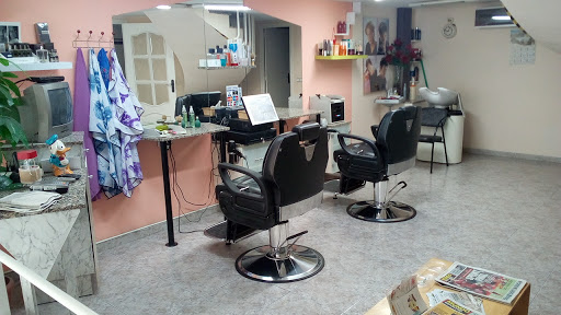 Peluquería I Barbería CaslaFutur en Alcanar, Tarragona